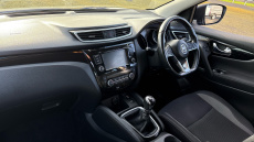 Nissan Qashqai 1.3 DiG-T Acenta Premium 5dr Petrol Hatchback